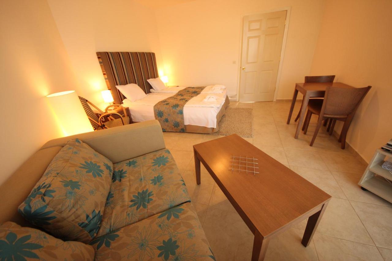 Menada Sozopol Apartments Extérieur photo